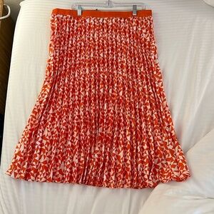Future Collective by Kahlana Hatfield Brown pleated skirt